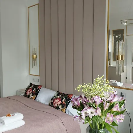 Z Jacuzzi Nova Апартаменты Быдгощ